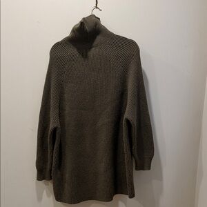 GUCCI Dark Olive Turtleneck Sweater